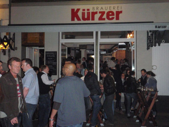 Kurzer, Dusseldorf, exterior