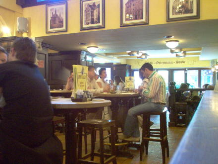 Bierhaus en d'r Salzgass Köln interior