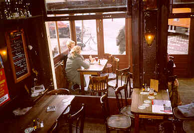 Café Gruter interior