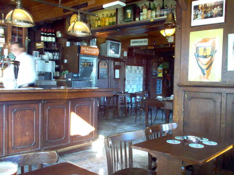 Café Karpershoek interior