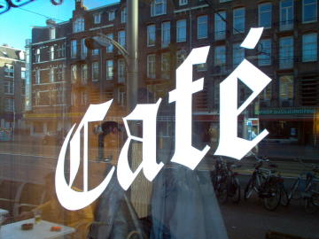 Café De Overtoom  window