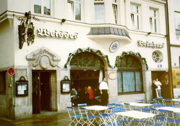 Weisses Br&auml;uhaus